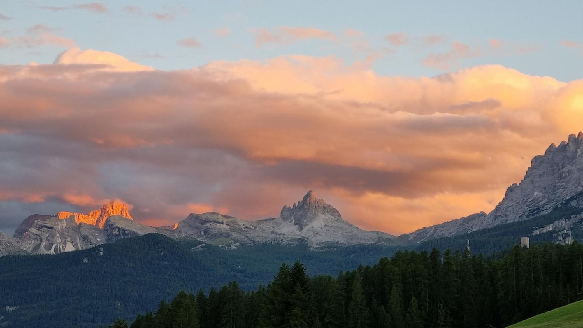 B&B Cristallo Cortina dʼAmpezzo Exterior foto