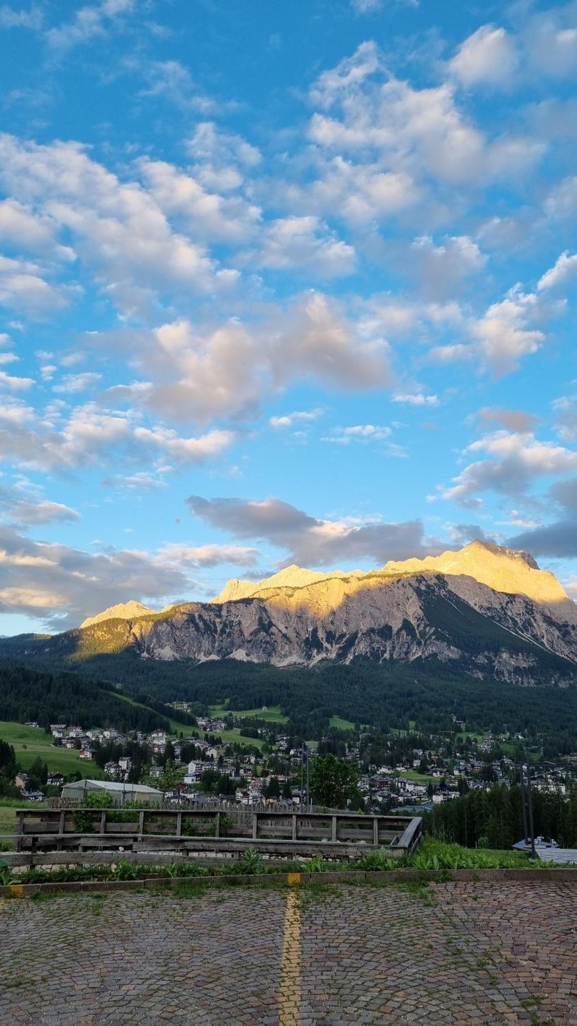 B&B Cristallo Cortina dʼAmpezzo Exterior foto